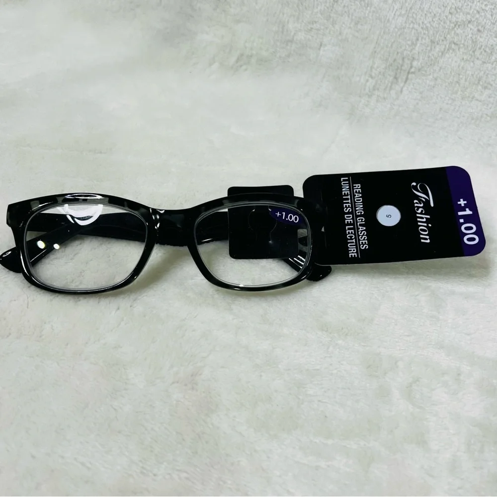 Black and Clear Cheetah Animal‎ Print Reading Glasses +1.00